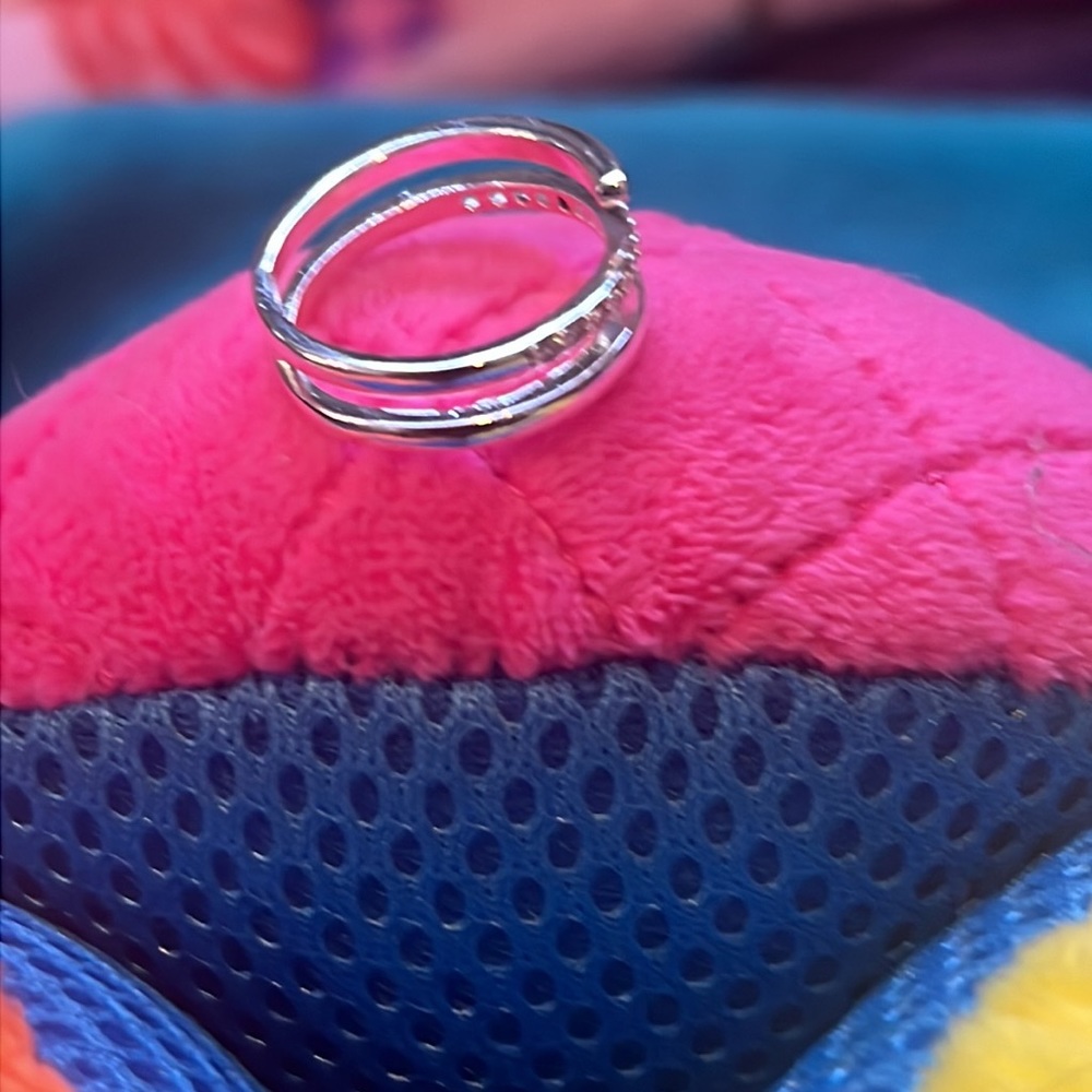 Macys ring - Picture 4 of 7